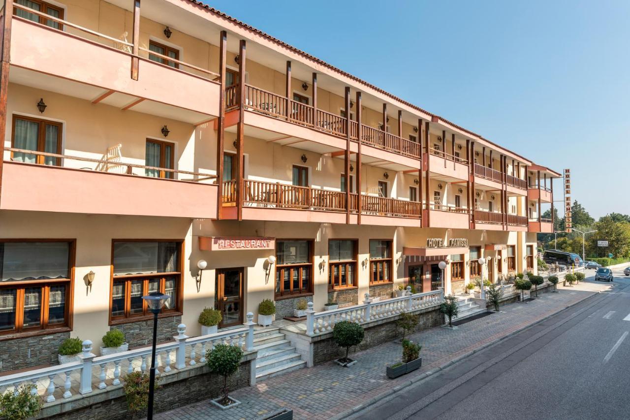 Famissi Hotel Kalambaka Exterior foto