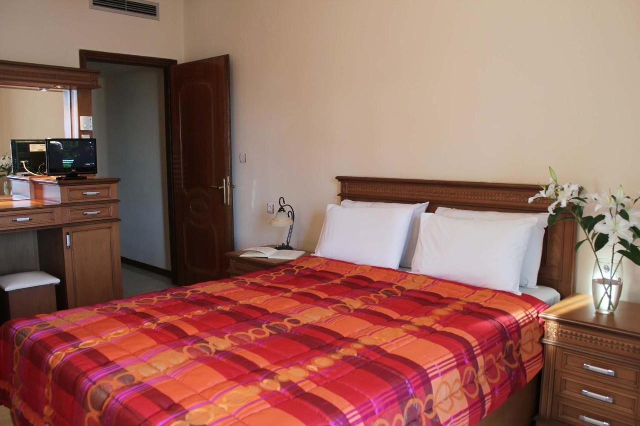 Famissi Hotel Kalambaka Cameră foto
