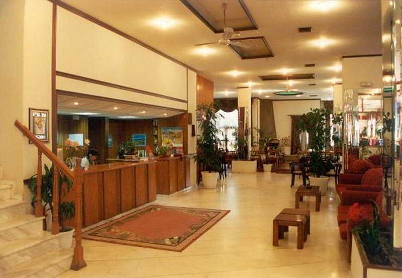 Famissi Hotel Kalambaka Exterior foto