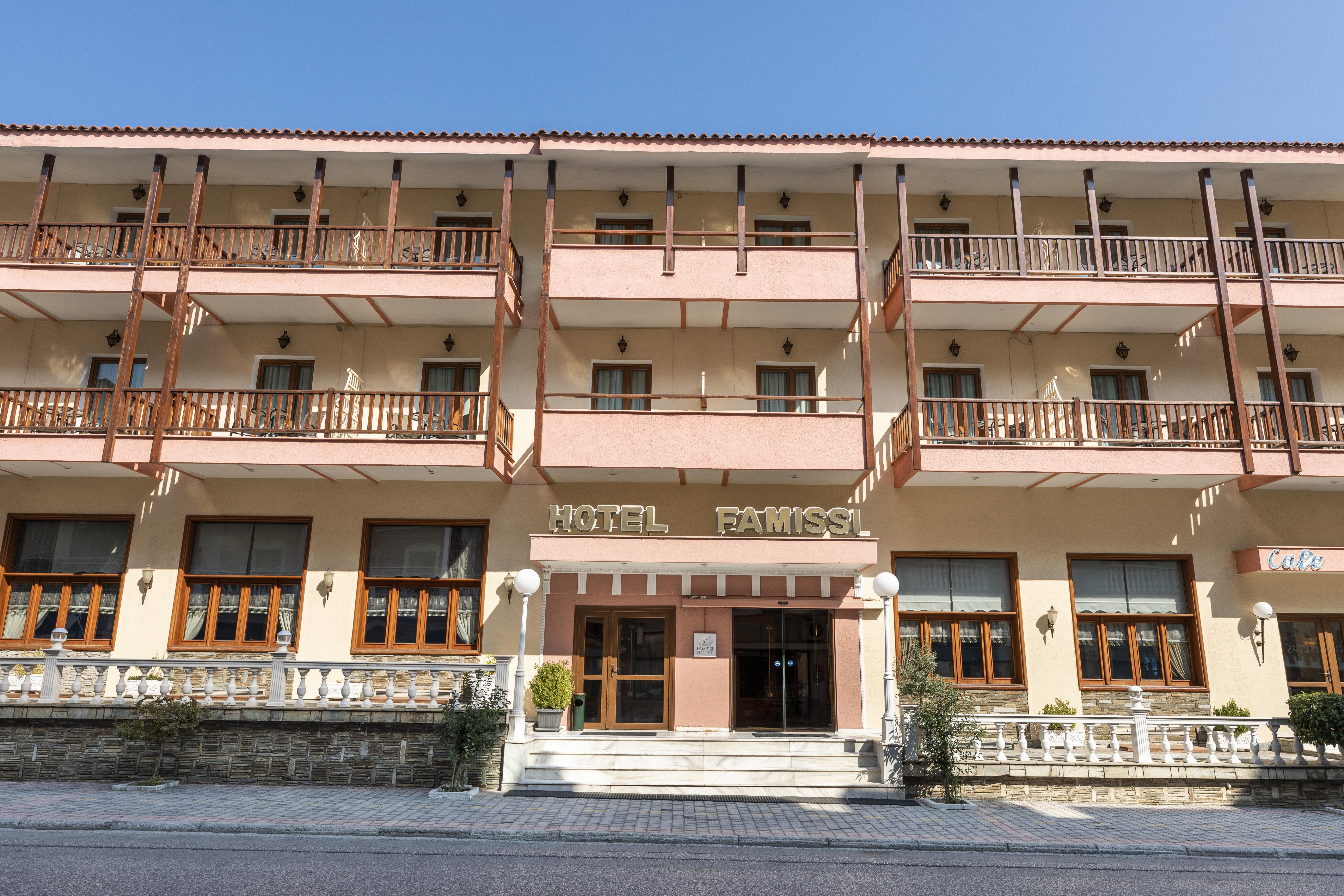 Famissi Hotel Kalambaka Exterior foto